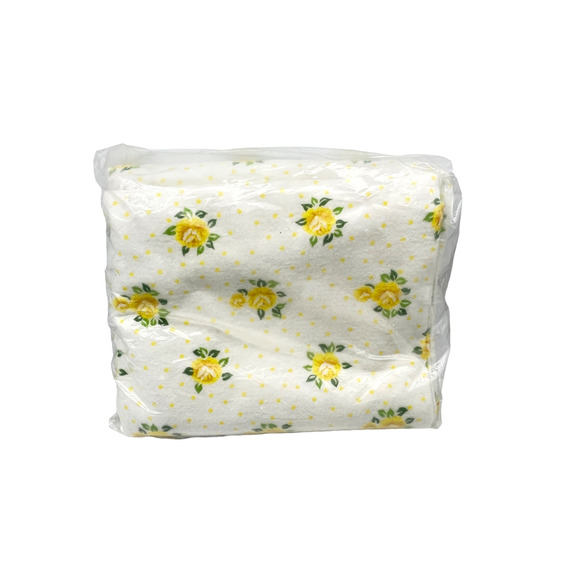 Charles D Owen Yellow Roses Satin Trim Non Allergenic Full/Twin Blanket 72"x90" - Picture 5 of 5